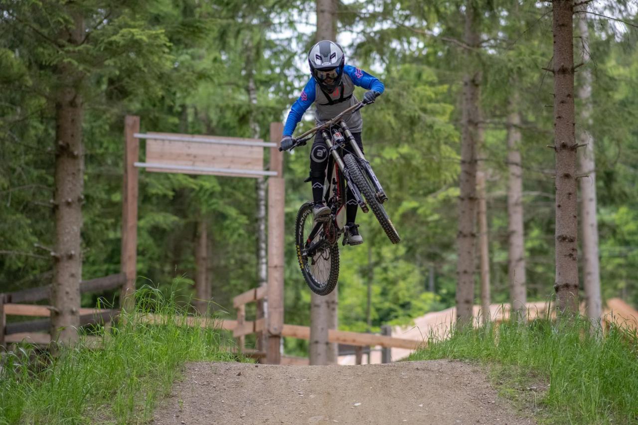 Weixl Schi&Bike Appartements-Bike In&Bike Out Neben Wexl Trails Bikepark ザンクト・コローナ・アム・ヴェクセル エクステリア 写真